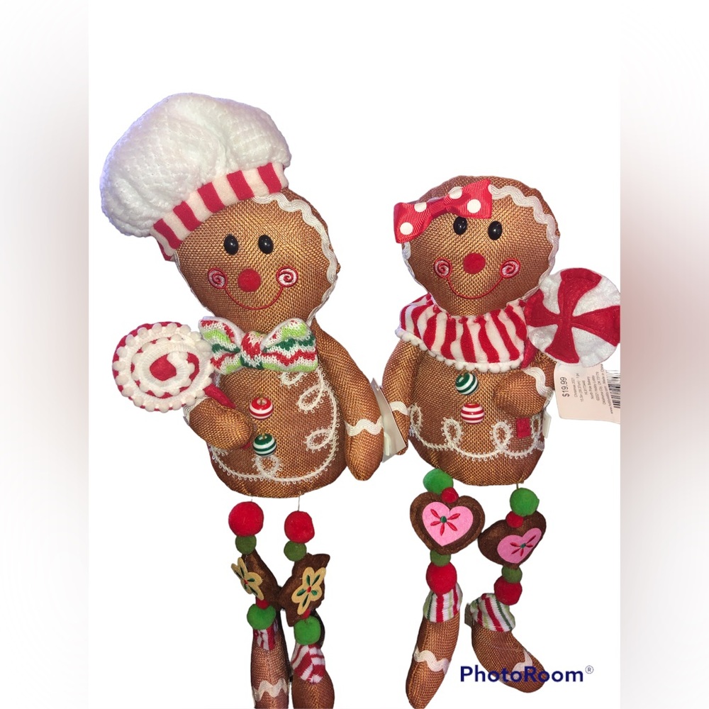 Hobby Lobby NWT shelf sitter gingerbread boy and girl set.